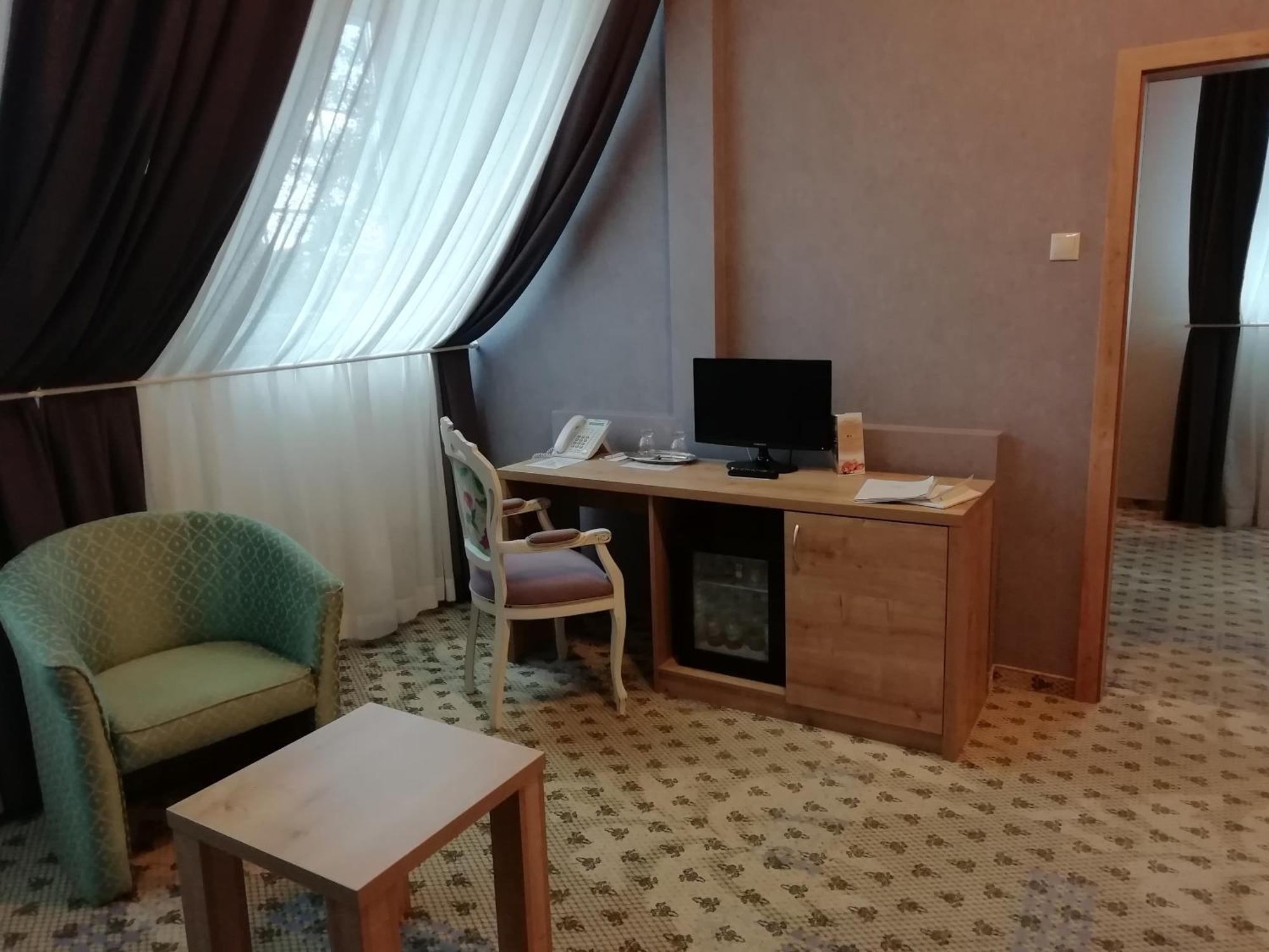 Batthyany Kuria Hotel Zalacsány Exterior foto