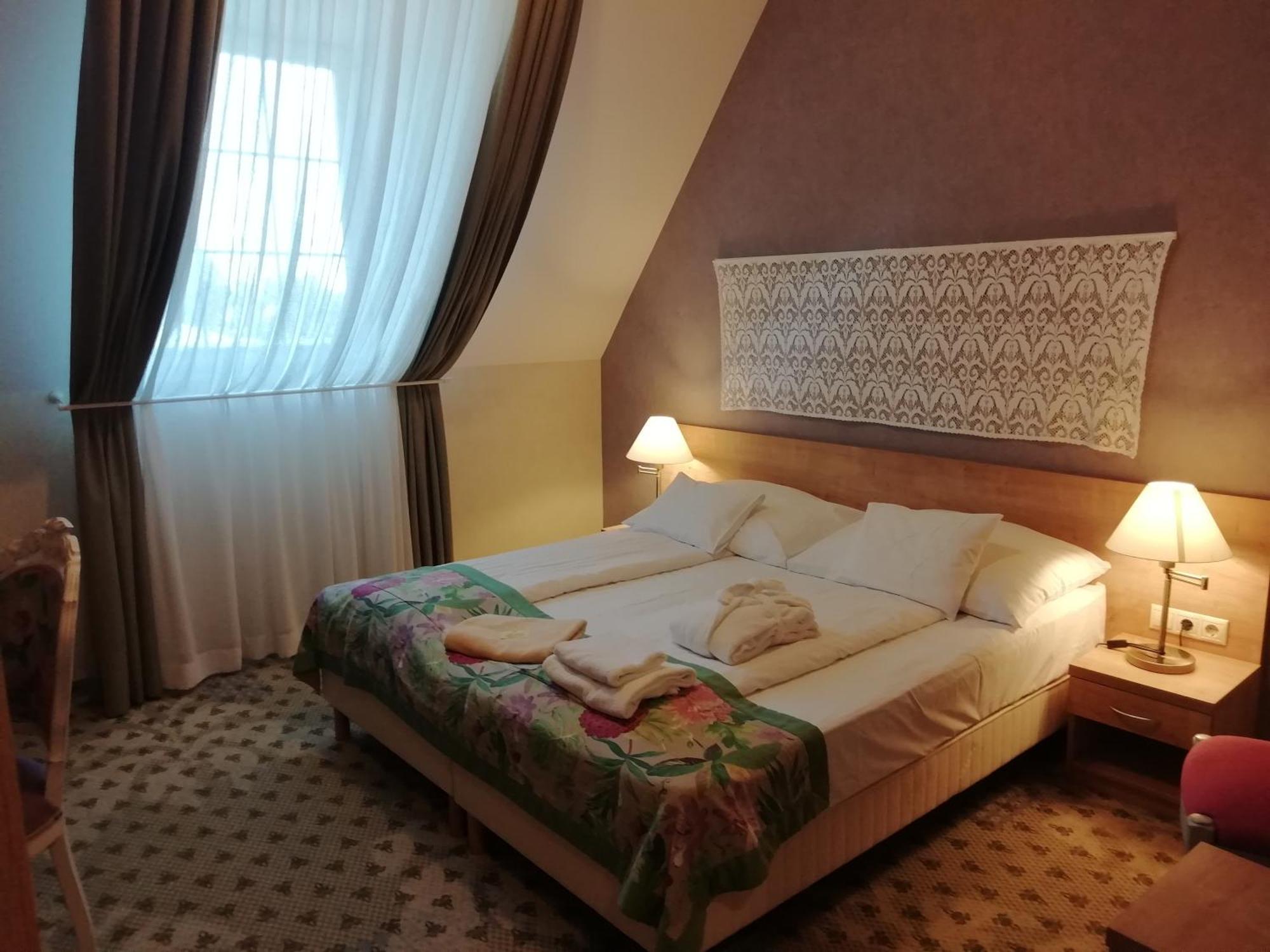 Batthyany Kuria Hotel Zalacsány Exterior foto