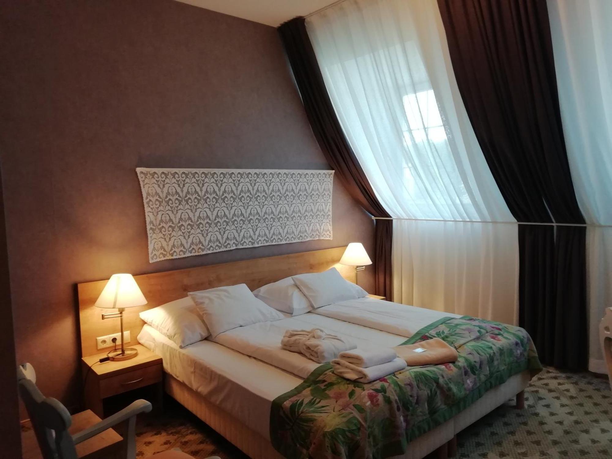 Batthyany Kuria Hotel Zalacsány Exterior foto