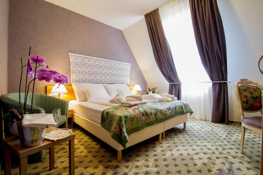 Batthyany Kuria Hotel Zalacsány Exterior foto