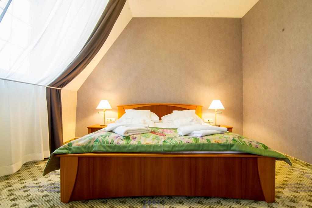 Batthyany Kuria Hotel Zalacsány Cameră foto