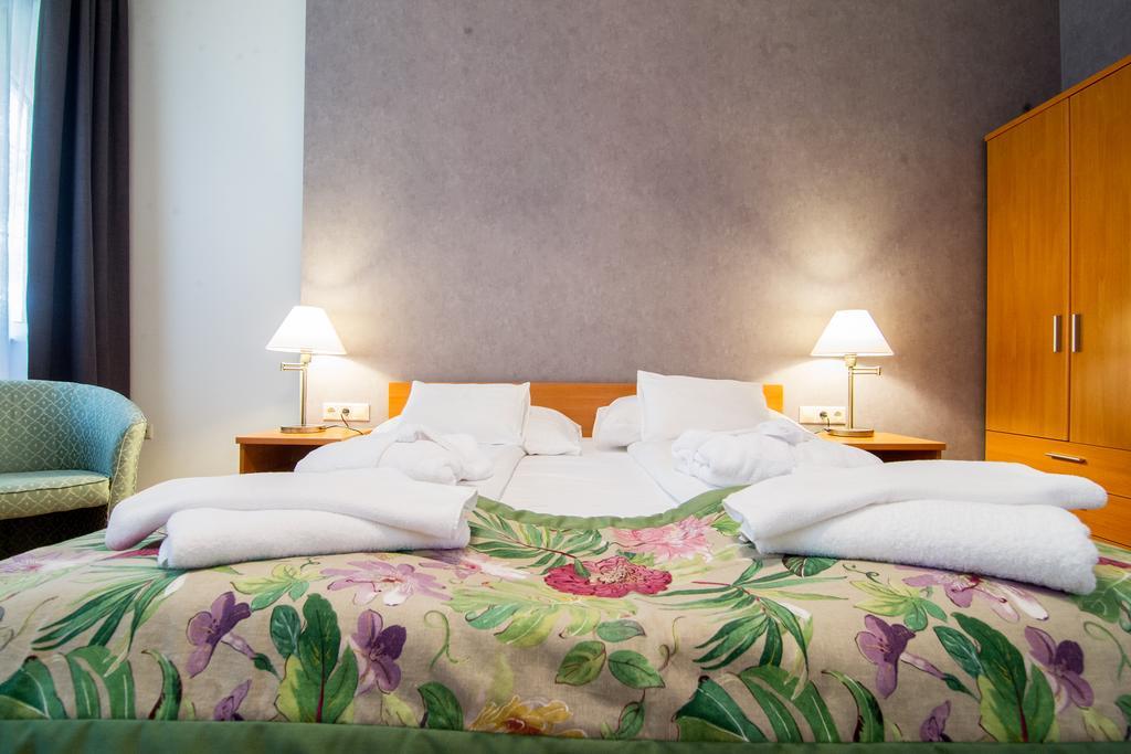 Batthyany Kuria Hotel Zalacsány Cameră foto