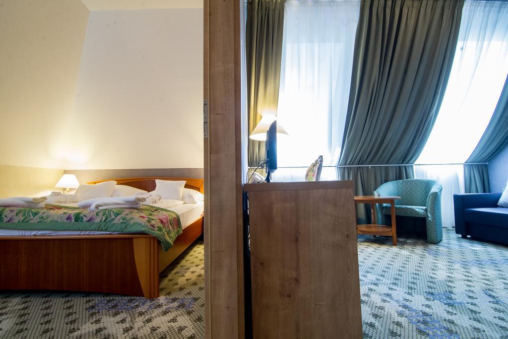 Batthyany Kuria Hotel Zalacsány Cameră foto
